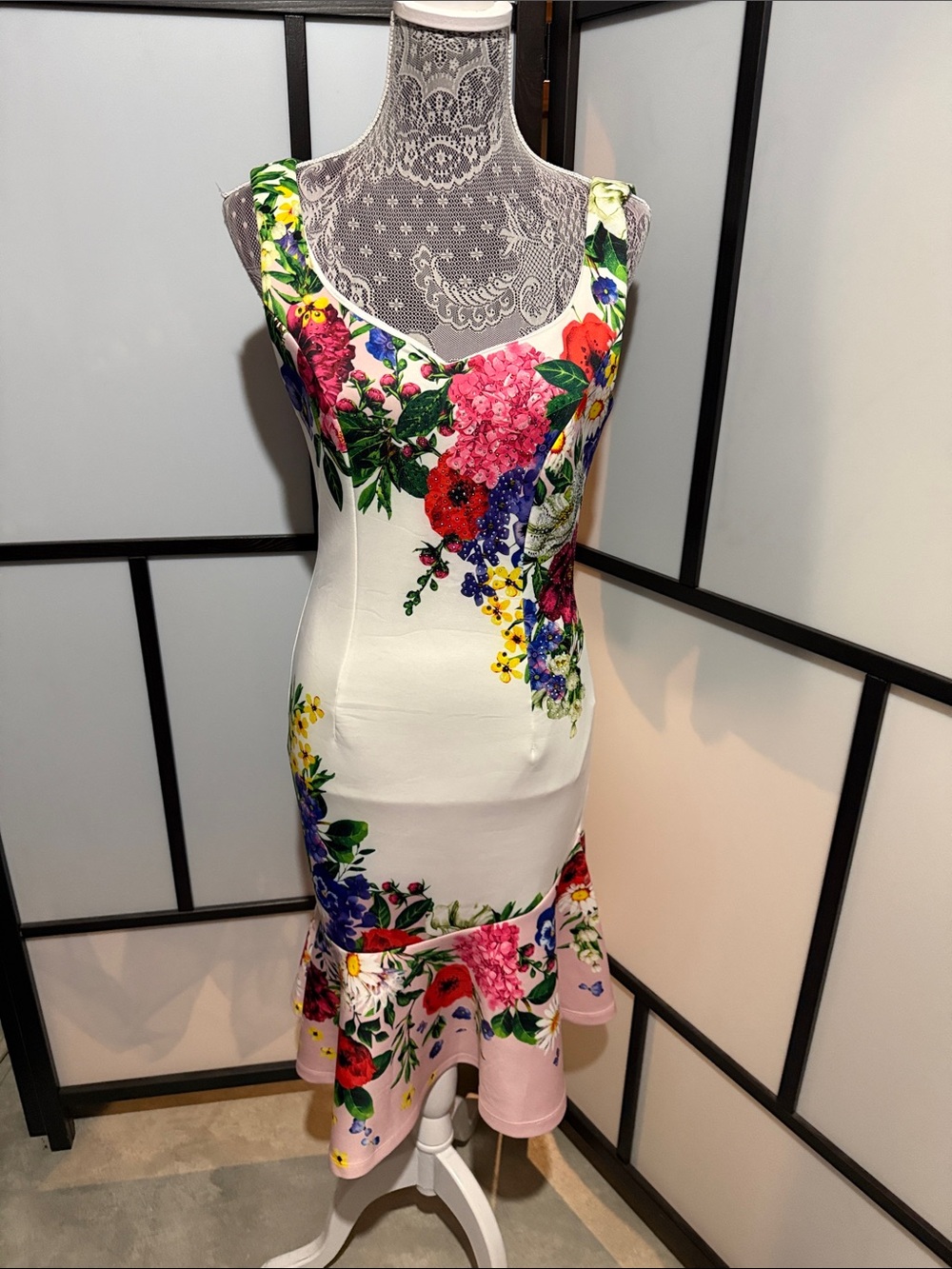 VENUS White Floral Midi Dress with Pink Flounce